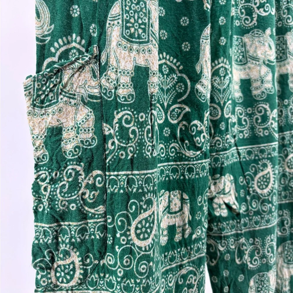 Earthbound Green Elephant Print Pants, Women's Size M - Picture 2 of 9